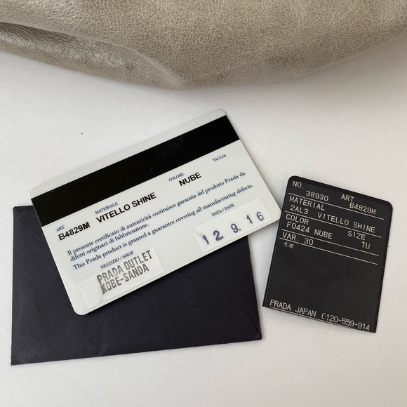 Prada shoulder bag - Picture 11 of 12